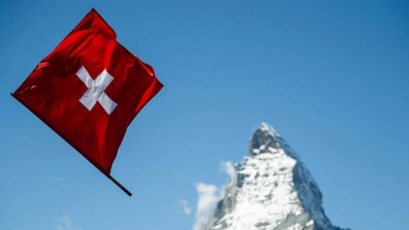 Η Ελβετία δεν θα υπογράψει το Σύμφωνο του ΟΗΕ για τη Μετανάστευση