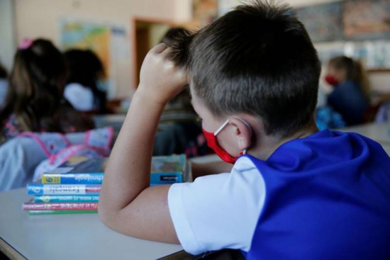 Κορονοϊός: Οδηγίες για τη σωστή χρήση μάσκας στο σχολείο