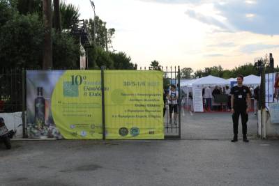 Στο μεγάλο φεστιβάλ που ξεκίνησε χθες στην Καλαμάτα - Ενέσεις αισιοδοξίας για το ελαιόλαδο