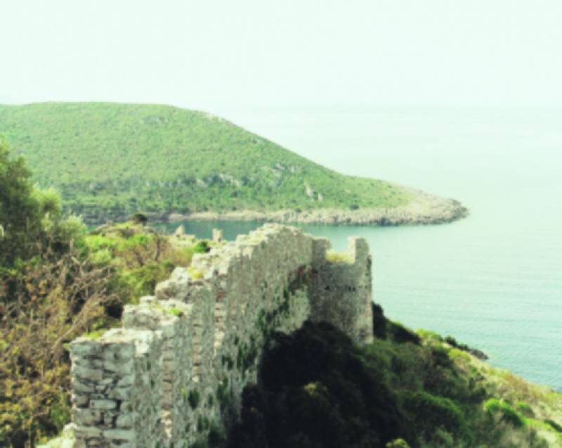 Κάστρα και οχυρά της Μεσσηνίας: Το Παλιοναβαρίνο (Β’ μέρος)