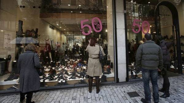 Πώς θα δοκιμάζουμε ρούχα-Τι μέτρα προστασίας παίρνουν τα καταστήματα