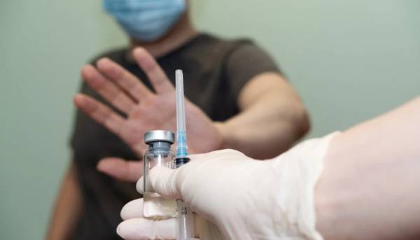Εμβολιασμοί: Ποιες ηλικίες έχουν τους περισσότερους διστακτικούς