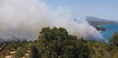 Συναγερμός στην Πυροσβεστική για φωτιά που ξέσπασε κοντά στην Κορώνη