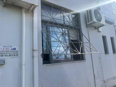 Κλέφτες - ποδηλάτες "μπούκαραν" στα γραφεία του Αστικού ΚΤΕΛ Καλαμάτας (βίντεο)