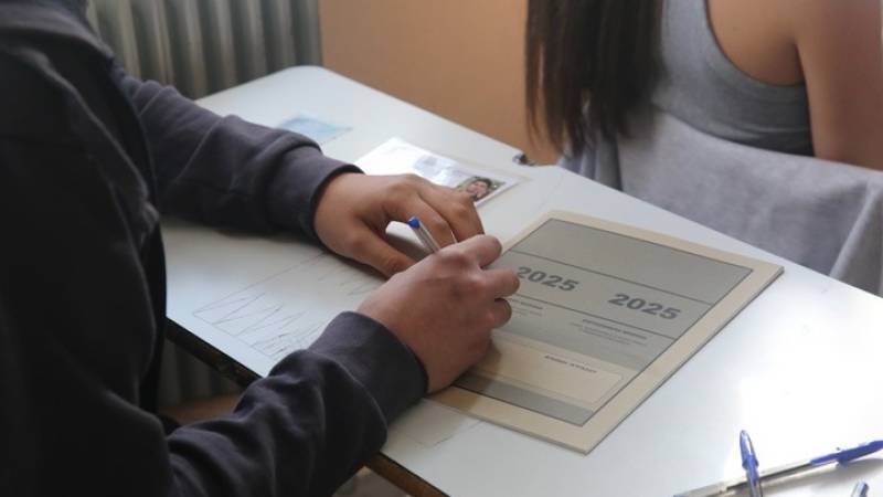 Πανελλαδικές 2025: Σε Λατινικά, Χημεία και Πληροφορική εξετάζονται σήμερα οι υποψήφιοι των ΓΕΛ