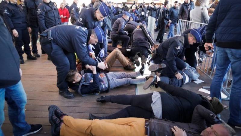 Βέλγιο: Συνελήφθησαν περισσότεροι από 100 ακτιβιστές