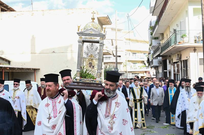 Επέστρεψε στον θρόνο της η Βουλκανιώτισσα (φωτογραφίες)