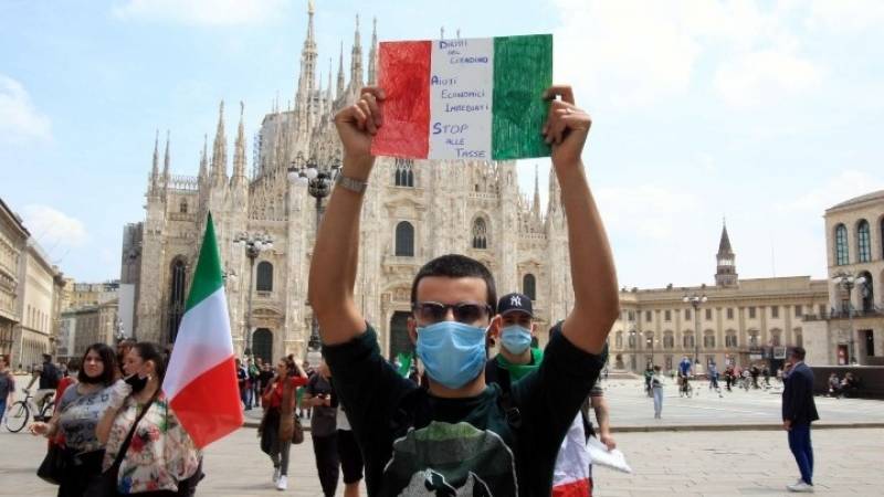 Ιταλία-Covid-19: Σημαντική μείωση των κρουσμάτων και του αριθμού των νεκρών