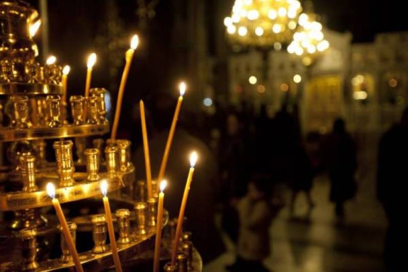 Μεσσήνη: Αναβλήθηκε βάπτιση μετά από αντίδραση ιερέα για τον στολισμό!