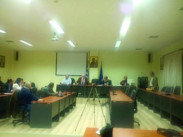Αιχμές και εξηγήσεις για την προηγούμενη συνεδρίαση στο Δημοτικό Συμβούλιο Τριφυλίας