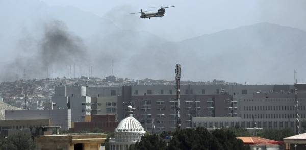 Αφγανιστάν: Η επόμενη ημέρα μετά την κατάληψη από τους Ταλιμπάν - Σκηνές χάους σε Καμπούλ