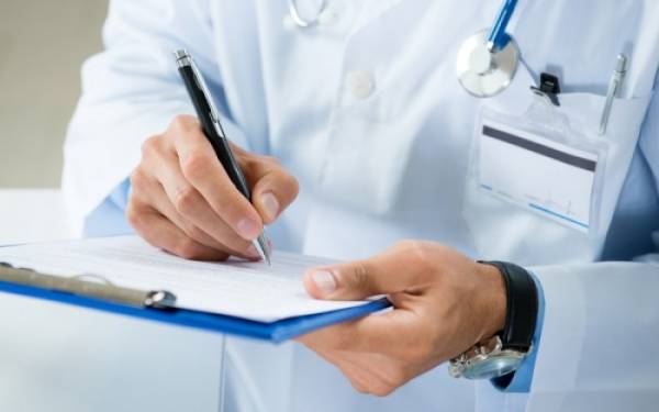 Προκήρυξη 3 θέσεων για ειδικευμένους γιατρούς 