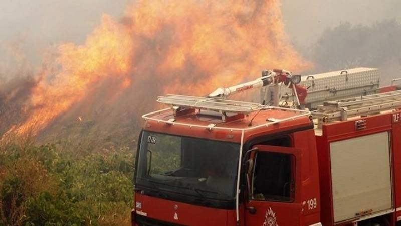 Ενεργοποιήθηκε το 112 για περιοχές της Ηλείας λόγω της πυρκαγιάς