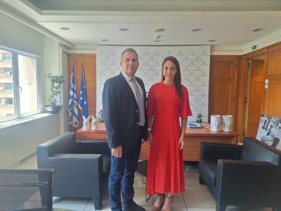 Βασιλόπουλος με Μιχαηλίδου για κατασκήνωση Αγίας Μαρίνας