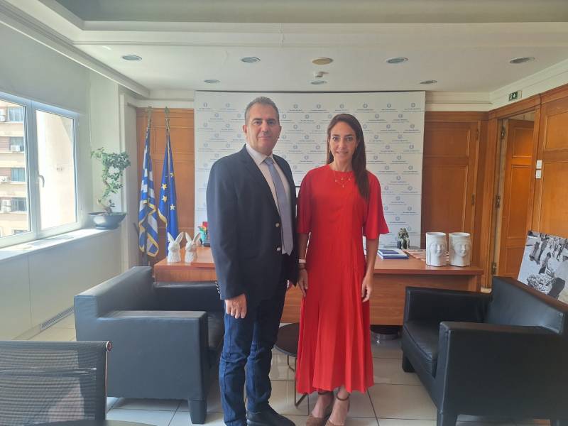 Βασιλόπουλος με Μιχαηλίδου για κατασκήνωση Αγίας Μαρίνας