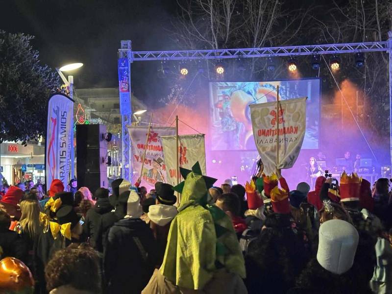 Σε αποκριάτικους ρυθμούς από σήμερα η Καλαμάτα - Μεταφέρεται η έναρξη στην Κεντρική Αγορά λόγω κακοκαιρίας