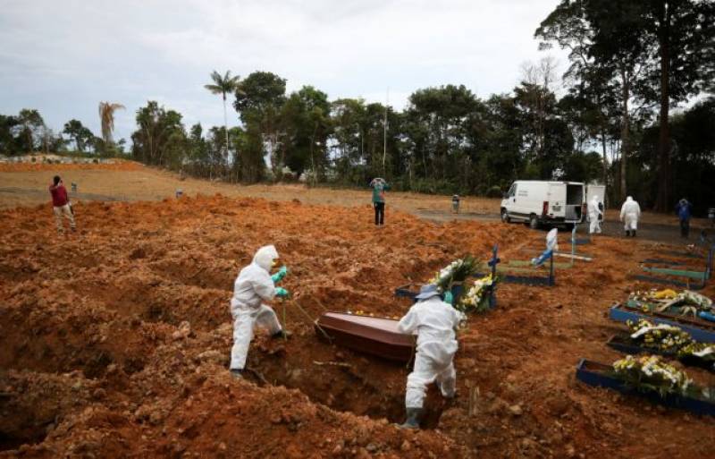 Βραζιλία: Ξεπεράστηκε το φράγμα των 15.000 θανάτων λόγω κορονοϊού