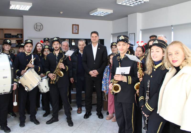 Μεσσήνη: Κάλαντα από τη Δημοτική Φιλαρμονική στο δημαρχείο (φωτογραφίες)