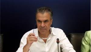 Ντινόπουλος για την αγγελία: «Επιλογή μου η δουλειά μέχρι τις επόμενες εκλογές»