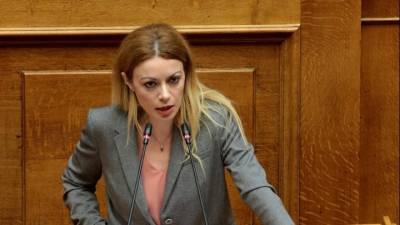 Ανεξαρτητοποιήθηκε η βουλευτής του ΜέΡΑ25, Αγγελική Αδαμοπούλου