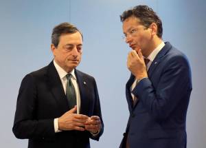 Σε μεταρρυθμίσεις καλεί τις χώρες της ευρωζώνης ο Μάριο Ντράγκι