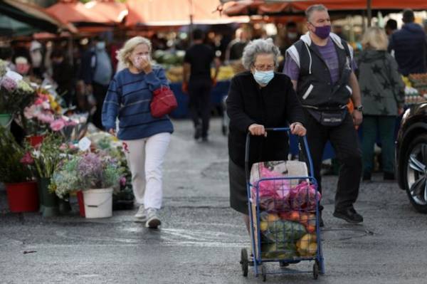 Θεσσαλονίκη: Μπαράζ ελέγχων σε λαϊκές αγορές για την τήρηση των μέτρων - 38 παραβάσεις