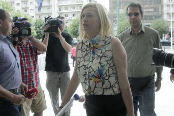 Μηνυτήρια αναφορά Ραχήλ Μακρή σε Στουρνάρα