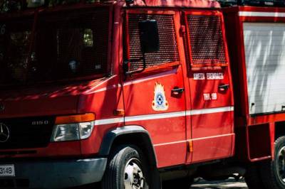 Ηράκλειο Κρήτης: Φωτιά σε βιοτεχνία αρτοποιημάτων στον Κρουσώνα κινητοποίησε την πυροσβεστική