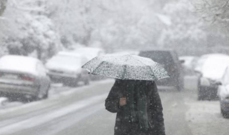 Έκτακτο δελτίο επικίνδυνων καιρικών φαινομένων: Χιόνια, πτώση θερμοκρασίας έως 18 βαθμούς και θυελλώδεις άνεμοι