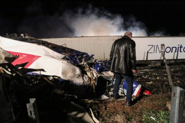 Σύγκρουση τρένων στα Τέμπη: Τους 36 έφτασαν οι νεκροί, 66 οι νοσηλευόμενοι τραυματίες (βίντεο)