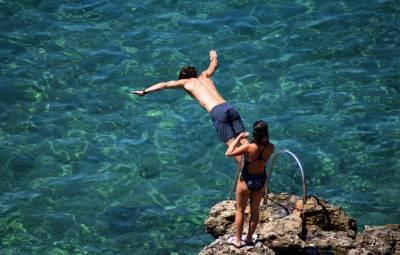 Καιρός: Έκτακτο δελτίο επιδείνωσης καιρού - Οι περιοχές που θα επηρεαστούν από τον καύσωνα