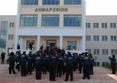 Τα κάλαντα της Φιλαρμονικής στο νέο Δημαρχείο Καλαμάτας
