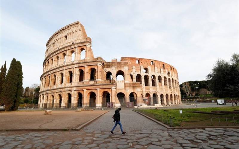 Ιταλία: Απώλειες 1,8 δις ευρώ χωρίς τους Αμερικανούς τουρίστες