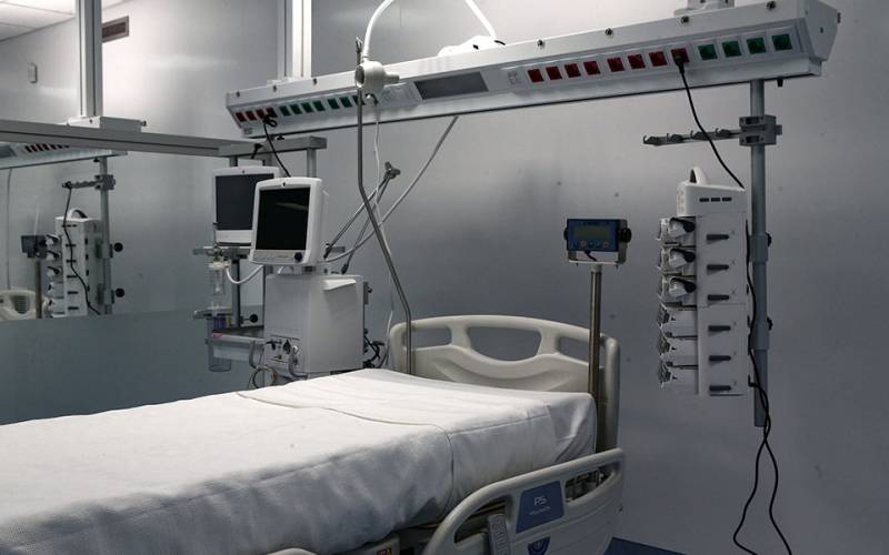 Θεσσαλονίκη: Άρχισε η μεταφορά ασθενών από δημόσια νοσοκομεία σε ιδιωτική κλινική