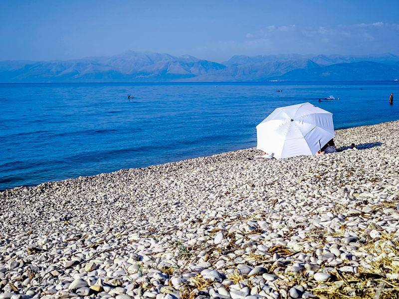 Καιρός: Υποχωρούν οι ισχυροί άνεμοι – Στους 37 βαθμούς τοπικά η θερμοκρασία (Βίντεο)