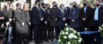 Φώφη Γεννηματά: Σε κλίμα συγκίνησης το 40ήμερο μνημόσυνο της (Βίντεο)