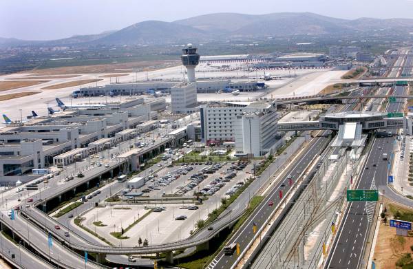 Σύμβουλο για την πώληση του 30% των μετοχών του Διεθνούς Αερολιμένα Αθηνών αναζητά το ΤΑΙΠΕΔ