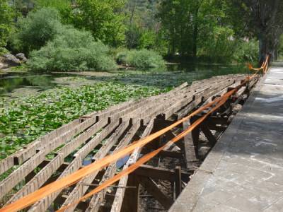 Αποκατάσταση εξεδρών στις πηγές του Παμίσου 