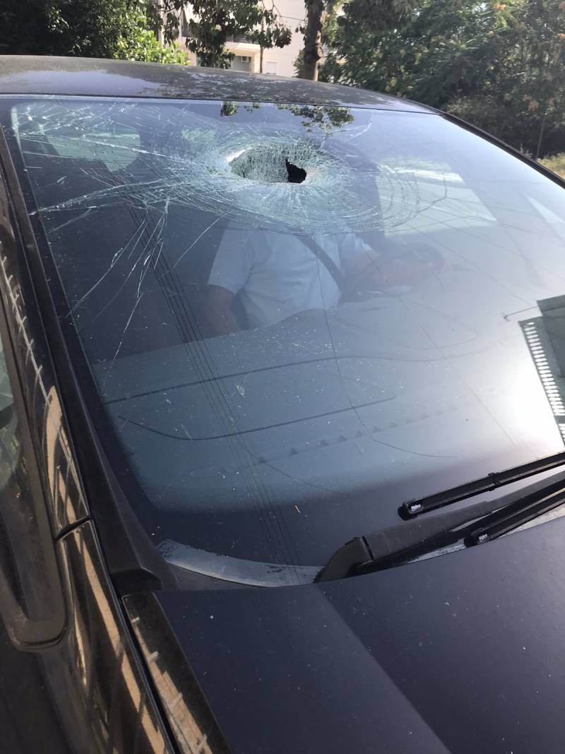 Πέτρα έπεσε σε αυτοκίνητο στον Ταΰγετο - Από τύχη δεν υπήρξε τραυματισμός