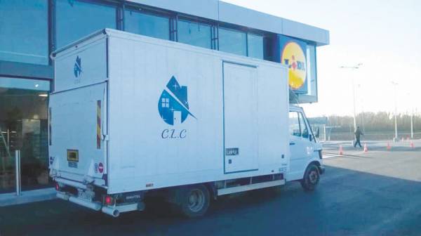 Εκλεψαν φορτηγό εταιρείας καθαρισμών στην Καλαμάτα - Το βρήκαν λεηλατημένο στην Οιχαλία