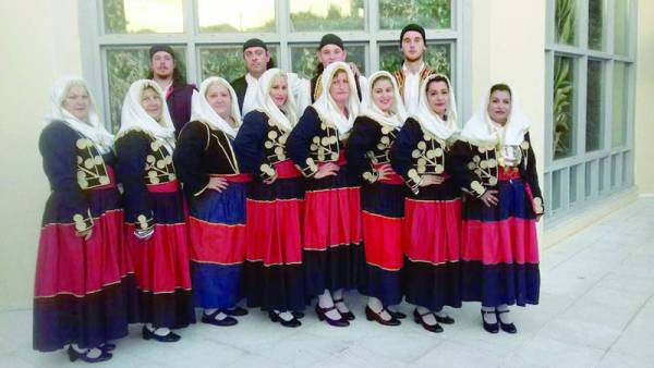 Γυναίκες από το Δώριο στο Φεστιβάλ Χορών της Χίου 