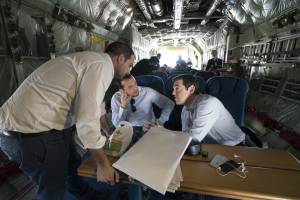Με C-130 ταξίδεψε ως τη Ρίγα της Λετονίας ο πρωθυπουργός για τη Σύνοδο Κορυφής