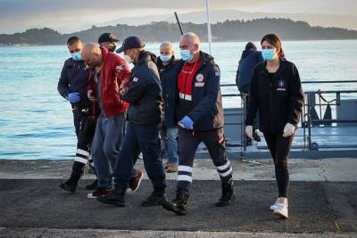 Φωτιά σε πλοίο στην Κέρκυρα: Απεγκλωβίστηκαν από το γκαράζ οι δύο οδηγοί (βίντεο)