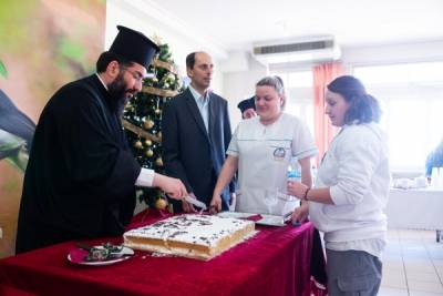 Εκοψε πίτα το Ασυλο Απόρων Ανιάτων Καλαμάτας