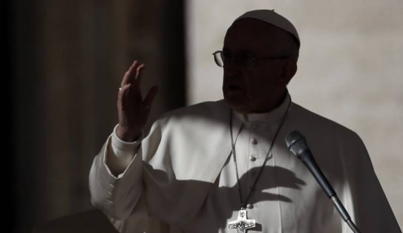 Ο Πάπας Φραγκίσκος παρομοιάζει τις αμβλώσεις με τη ναζιστική ευγονική
