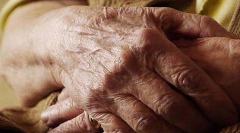 Έκοψαν το ρεύμα σε γιαγιά 92 ετών με άνοια και με συσκευή οξυγόνου! (βίντεο)