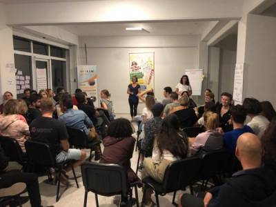 60 νέους από 9 χώρες φιλοξενεί ο Κ.Α.ΝΕ