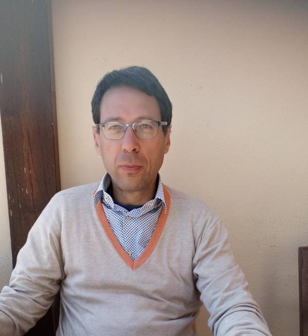 Ο καθηγητής και μεταφραστής ελληνικών Massimo Cazzulo στην «Ε»: «Δεν μπορώ ούτε να φανταστώ τον εαυτό μου χωρίς τα Ελληνικά και την Ελλάδα»