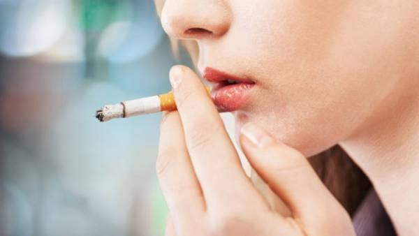 Κομισιόν: Το κάπνισμα η σημαντικότερη αιτία πρόωρων θανάτων στην ΕΕ