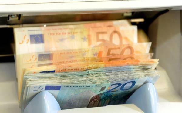 Εισόδημα 75,157 δισ ευρώ δηλώθηκε στην εφορία το 2016